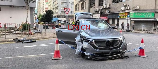 香港75岁司机疑油门当刹车撞8人 事故致多人受伤