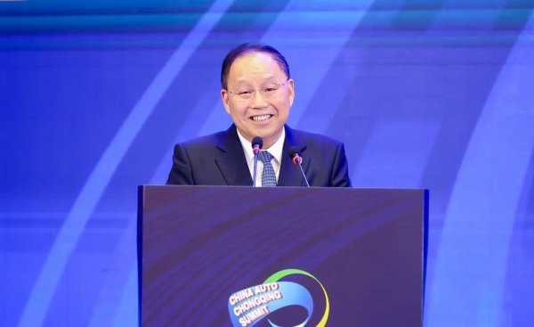 赛力斯董事长张兴海：要做好“新汽车”，首先要做好安全