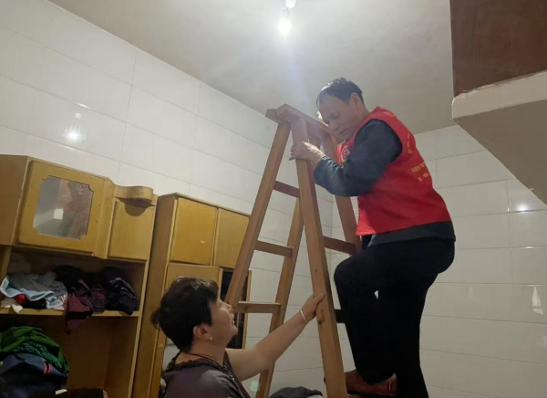 丰城: 一盏“暖心灯”照亮老人心